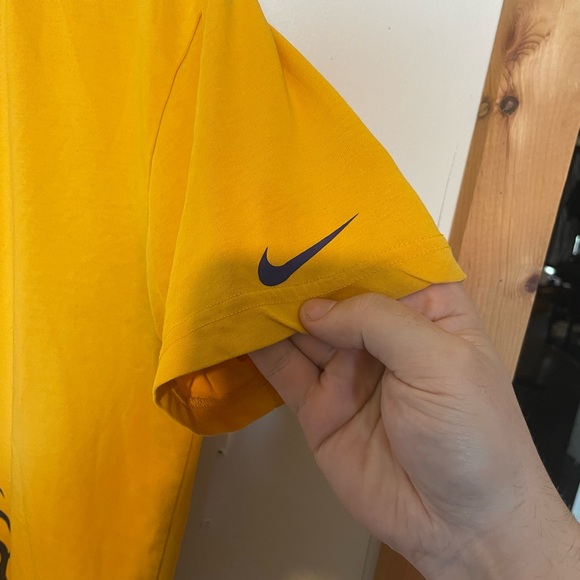 Vintage Nike Kobe Mamba Medusa Shirt - Picture 3 of 3